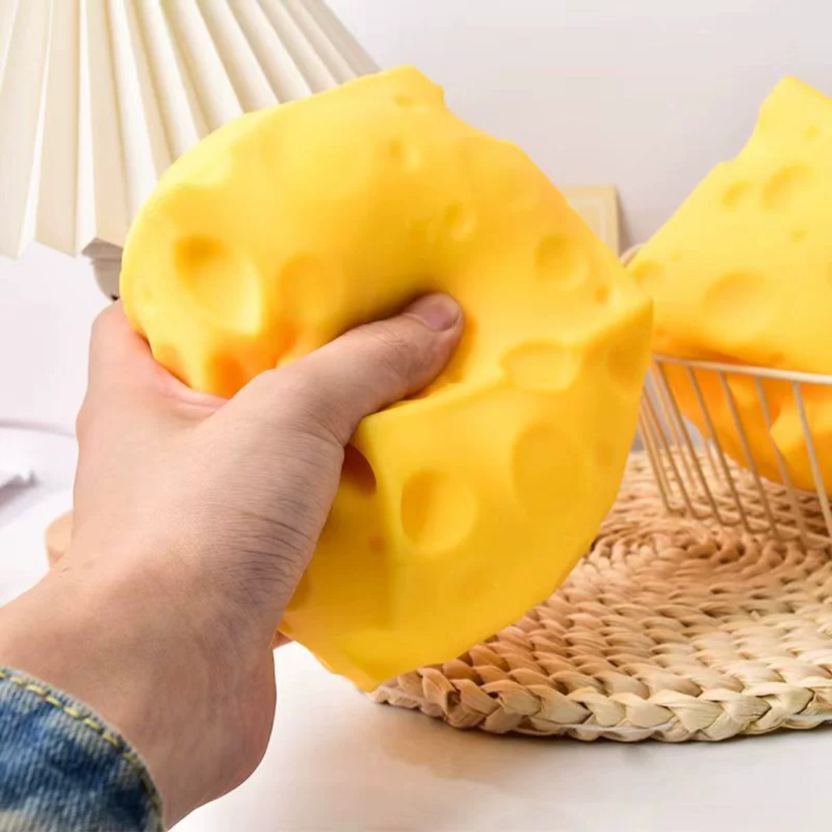 Pelota Antiestrés de Queso, Ju - Food & Snacks Coloring Book Bold & Easy Pdf reseña y precio